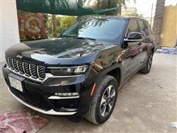 2022 جيب جراند شيروكي