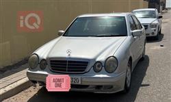2001 مرسيدس بنز E-Class