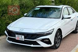 Hyundai Elantra 2024