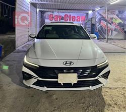 Hyundai Elantra 2024