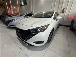 2023 نيسان فيرسا