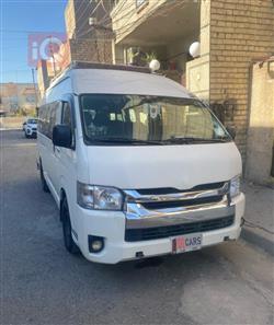 Toyota Hiace 2015