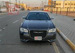 2018 كرايسلر 300