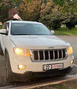 2013 جيب جراند شيروكي