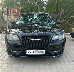 2019 كرايسلر 300