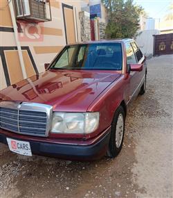 Mercedes-Benz E-Class 1992