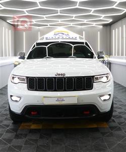 2021 جيب جراند شيروكي