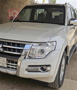 Mitsubishi Pajero 2015