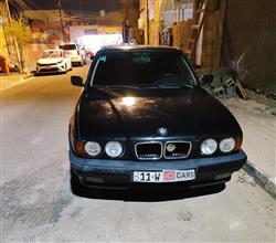 1989 بي ام دبليو الفئة 5