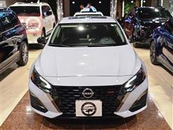 Nissan Altima 2023