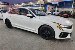 Kia K5 2025