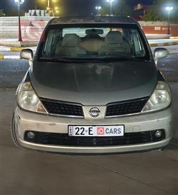 2008 نيسان تيدا