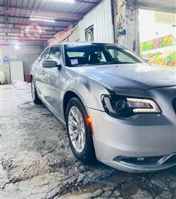 Chrysler 300 2018