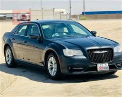 Chrysler 300 2022