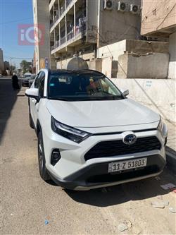 Toyota RAV4 2024