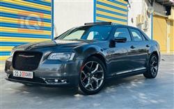 2021 كرايسلر 300