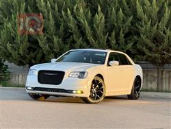 2022 كرايسلر 300