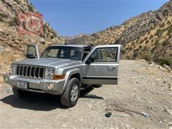 2008 جيب كوماندر