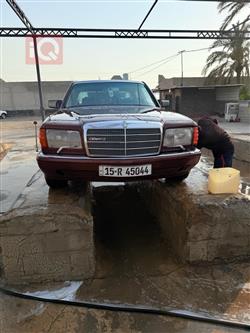 Mercedes-Benz S-Class 1990