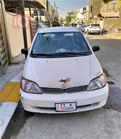 2001 تويوتا يارس