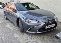 Lexus ES 2021
