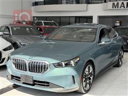 BMW 5-Series 2024