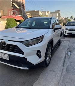 2019 تويوتا راف 4