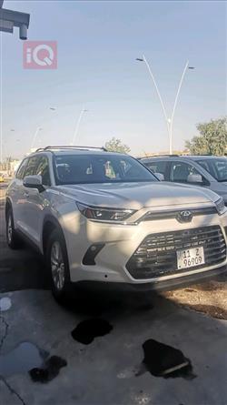 2024 تويوتا جراند هايلاندر