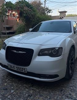 2018 كرايسلر 300