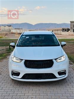 Chrysler Pacifica 2023