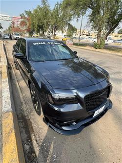 2017 كرايسلر 300