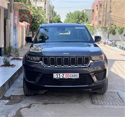 2024 جيب جراند شيروكي