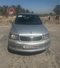 Mitsubishi Chariot 2003