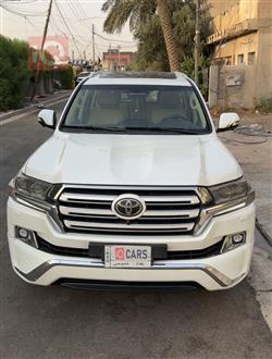 2016 تويوتا لاندكروزر
