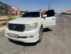 2011 تويوتا لاندكروزر