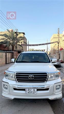 2013 تويوتا لاندكروزر
