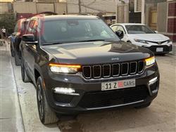 2024 جيب جراند شيروكي