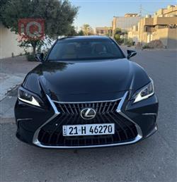 2024 لكزس ES