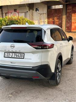 2021 نيسان روج