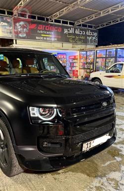 Land Rover Defender 2024
