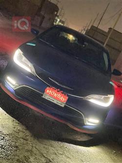 2016 كرايسلر 200