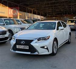 Lexus ES 2016