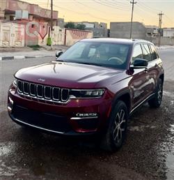 2023 جيب جراند شيروكي