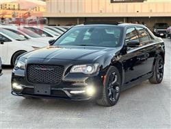 2023 كرايسلر 300