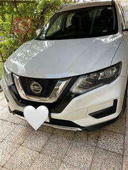 2018 نيسان روج
