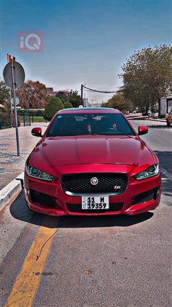 2016 جاكوار XE