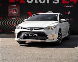 2018 تويوتا أفالون