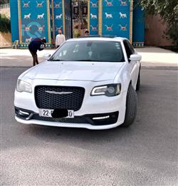 2018 كرايسلر 300