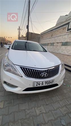 2012 هيونداي أزيرا