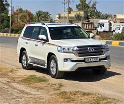 2016 تويوتا لاندكروزر
